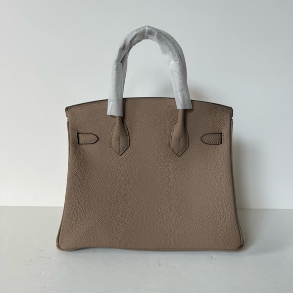 Etoupe Pebble Leather 30 Leather Bag Belted Lock Key Satchel w/ Gold Hardware C1 - Picture 7 of 16